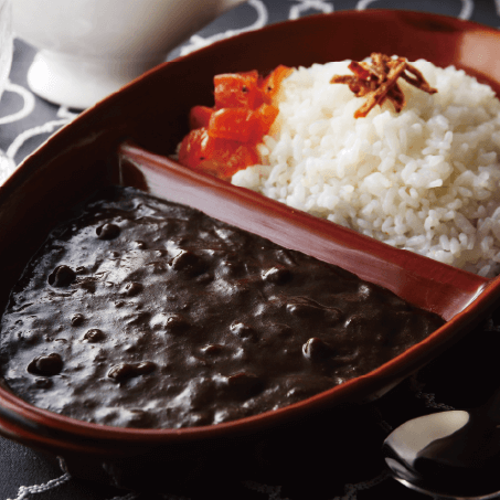 おすすめメニュー1.やみつき黒カレー創業当時から変わらない当店の定番カレー